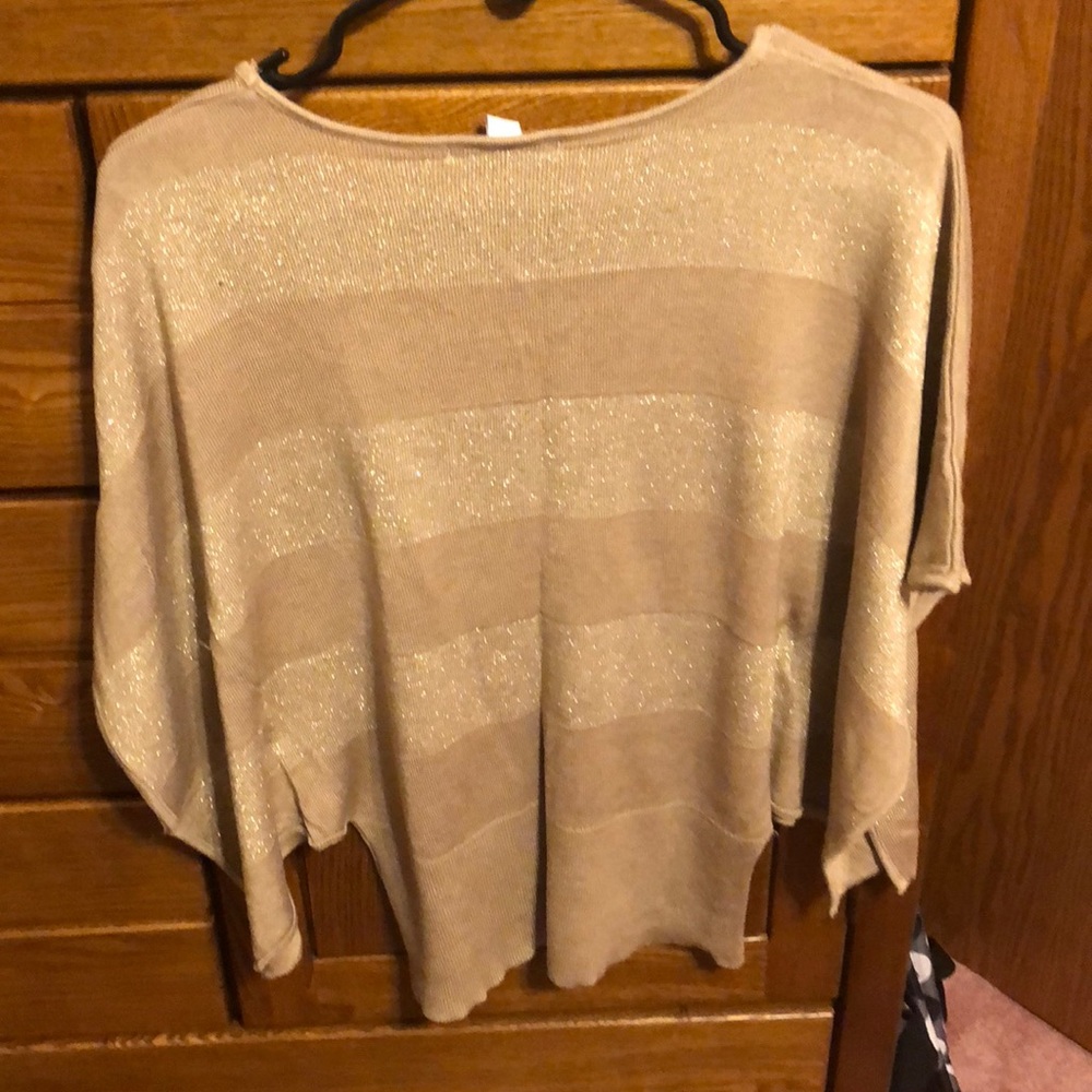 Sweater - Picture 5 of 5
